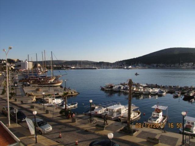 Ufuk Hotel Çeşme Exterior foto